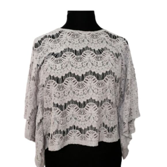 Lace Stitch Embroidered Crop Gray Poncho Boxy Floral Beachy Coastal - Picture 1 of 12